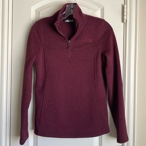 North Face 3/4 zip up pullover in burgundy Size S